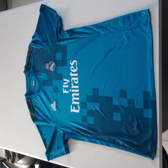 2017-18 Real Madrid Adidas Third Shirt - Picture 1 of 17